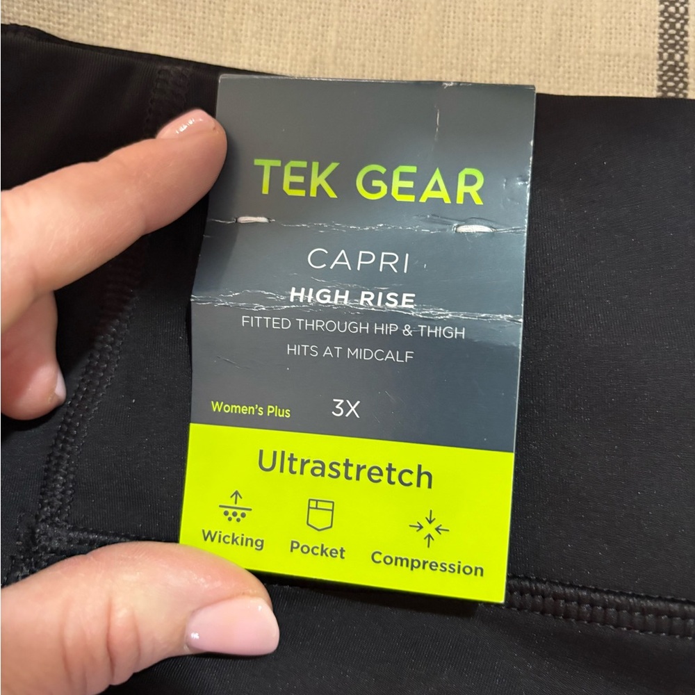 Lot of 2 tek gear leggings